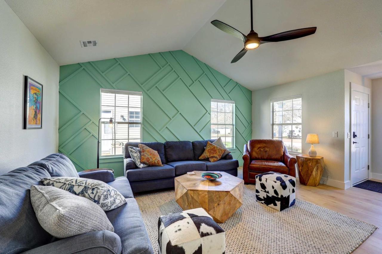 Chic Bentonville Home With Patio And Fire Pit! Kültér fotó