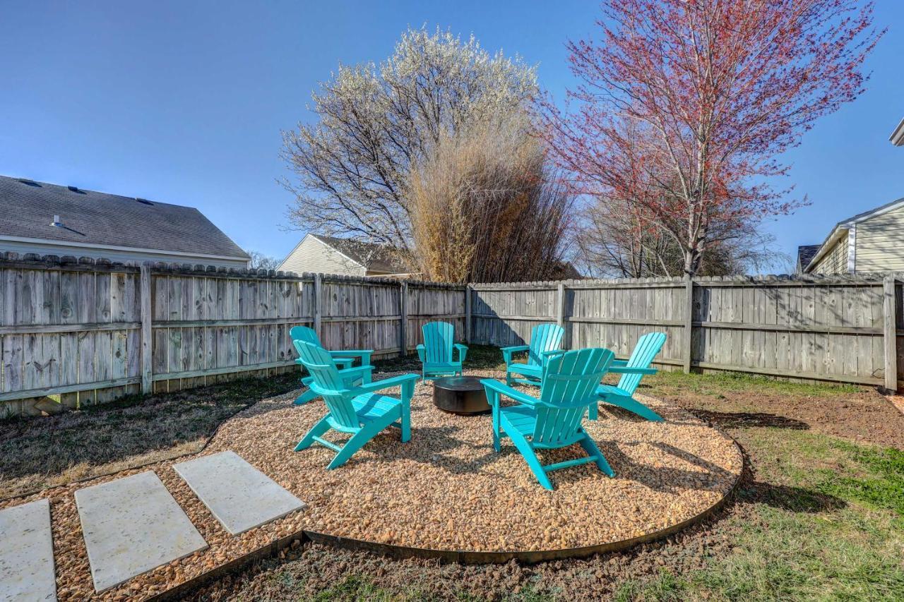Chic Bentonville Home With Patio And Fire Pit! Kültér fotó
